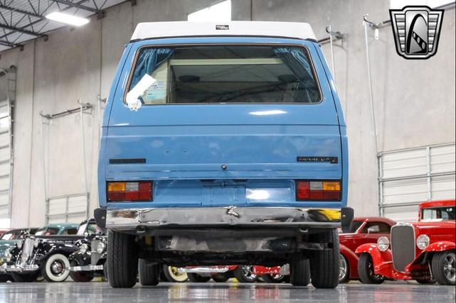 Photo of 1982 Blue Volkswagen Vanagon