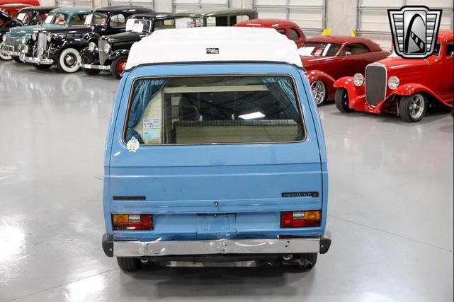 Photo of 1982 Blue Volkswagen Vanagon