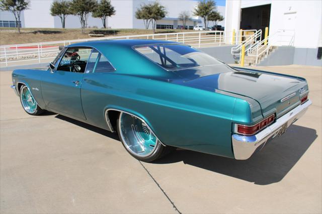 Photo of 1966 Green Chevrolet Impala