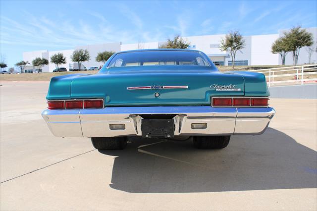 Photo of 1966 Green Chevrolet Impala