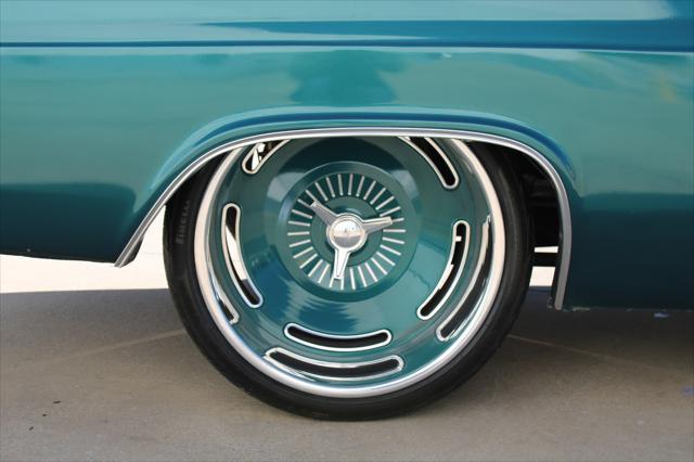 Photo of 1966 Green Chevrolet Impala