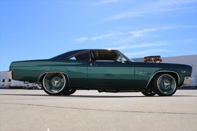 Photo of 1966 Green Chevrolet Impala