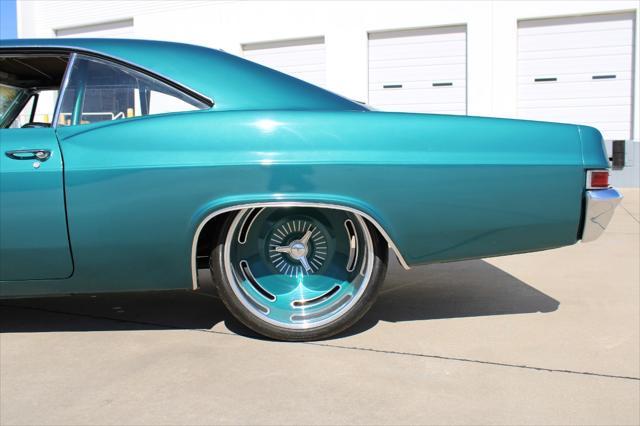 Photo of 1966 Green Chevrolet Impala