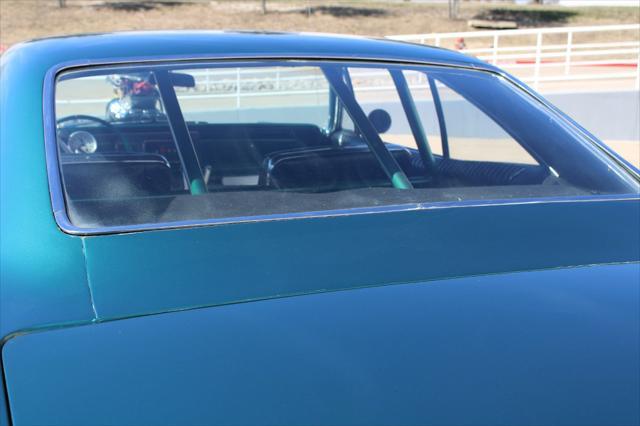 Photo of 1966 Green Chevrolet Impala