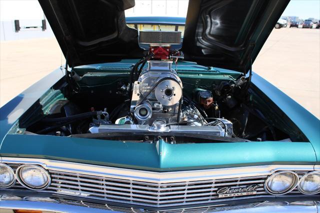Photo of 1966 Green Chevrolet Impala