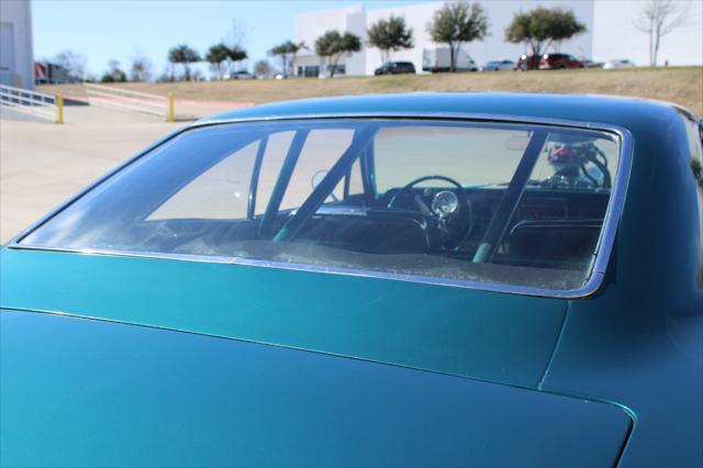 Photo of 1966 Green Chevrolet Impala