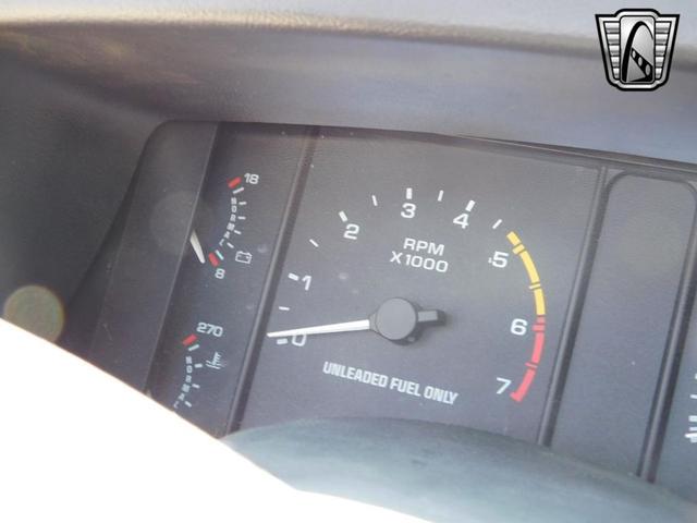 Photo of 1993 Yellow Ford Mustang