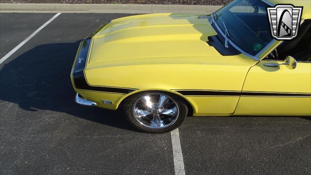 Photo of 1968 Daytona Yellow Chevrolet Camaro