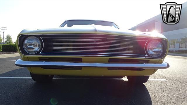 Photo of 1968 Daytona Yellow Chevrolet Camaro