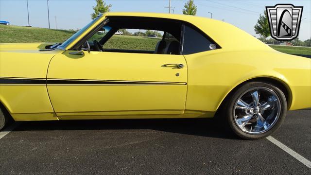 Photo of 1968 Daytona Yellow Chevrolet Camaro