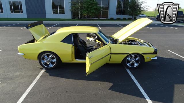 Photo of 1968 Daytona Yellow Chevrolet Camaro