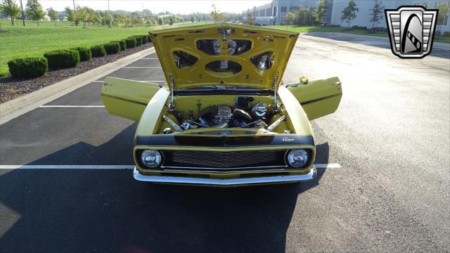 Photo of 1968 Daytona Yellow Chevrolet Camaro