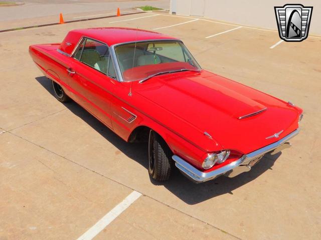 Photo of 1965 Red Ford Thunderbird