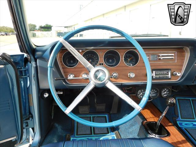 Photo of 1967 Blue Pontiac GTO