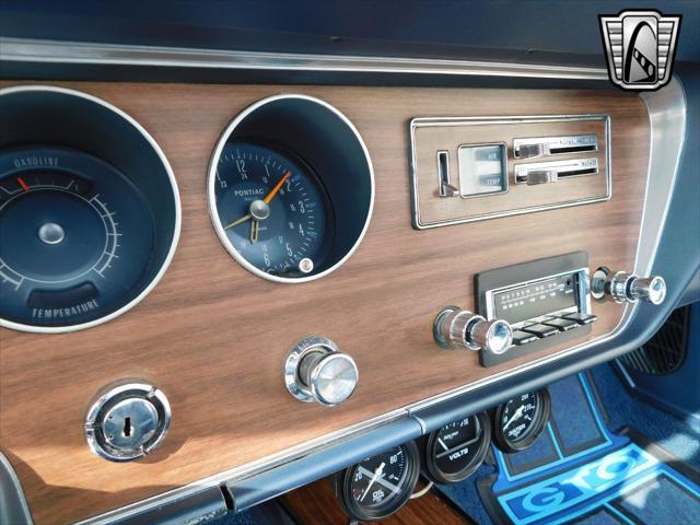 Photo of 1967 Blue Pontiac GTO