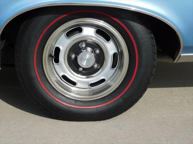 Photo of 1967 Blue Pontiac GTO