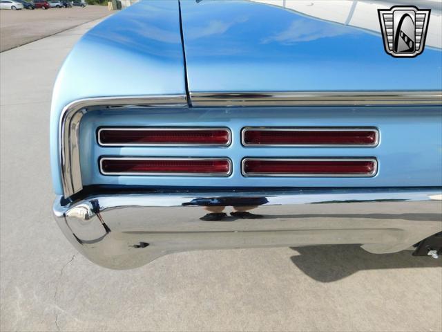 Photo of 1967 Blue Pontiac GTO