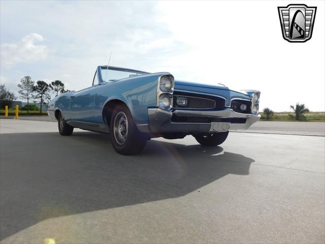 Photo of 1967 Blue Pontiac GTO