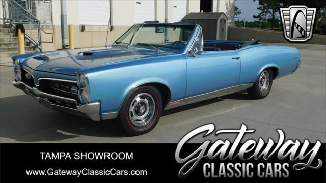 Photo of 1967 Blue Pontiac GTO