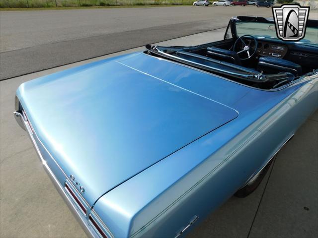 Photo of 1967 Blue Pontiac GTO