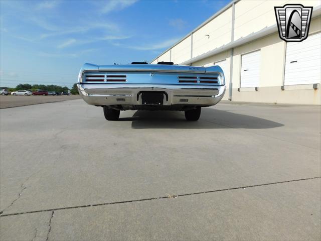 Photo of 1967 Blue Pontiac GTO