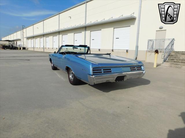 Photo of 1967 Blue Pontiac GTO