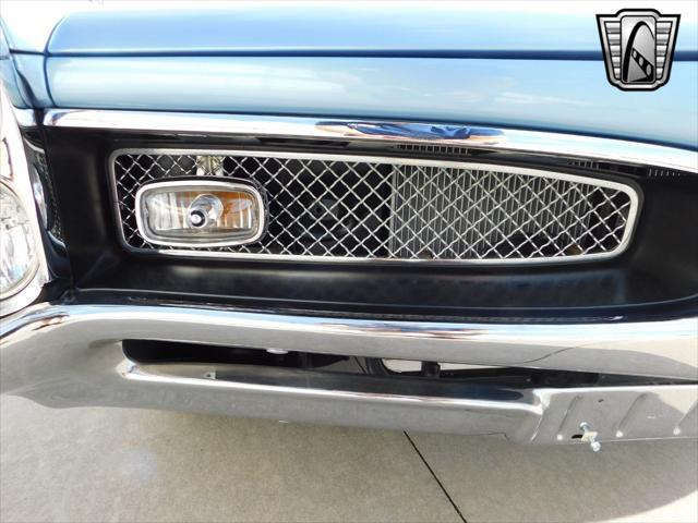 Photo of 1967 Blue Pontiac GTO