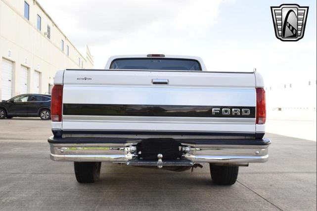 Photo of 1995 White Ford F-150