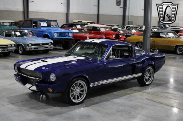 Photo of 1965 Blue Ford Mustang