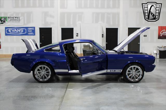 Photo of 1965 Blue Ford Mustang