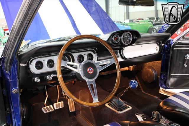 Photo of 1965 Blue Ford Mustang