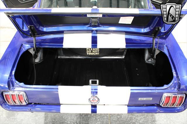 Photo of 1965 Blue Ford Mustang