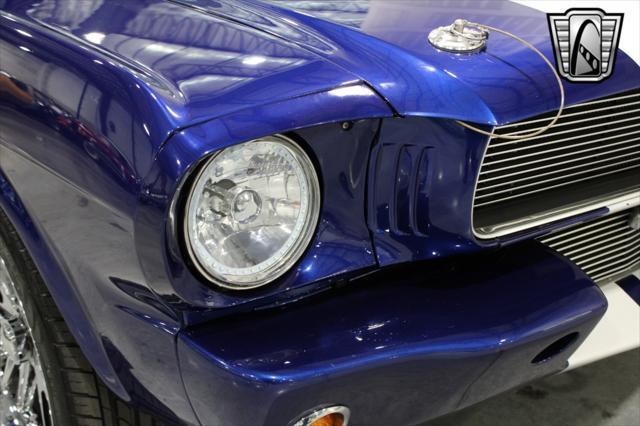 Photo of 1965 Blue Ford Mustang