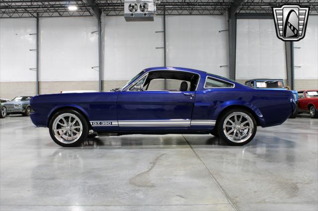 Photo of 1965 Blue Ford Mustang