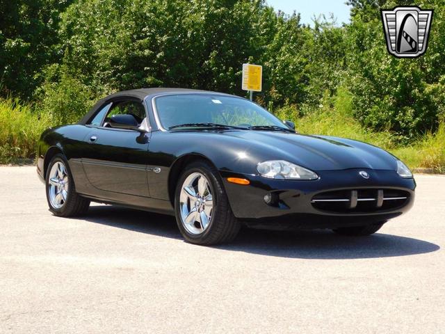 Photo of 1998 Black Jaguar XK8