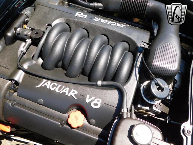 Photo of 1998 Black Jaguar XK8