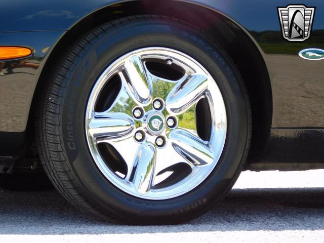 Photo of 1998 Black Jaguar XK8
