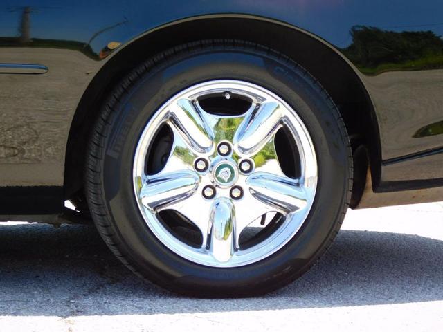 Photo of 1998 Black Jaguar XK8
