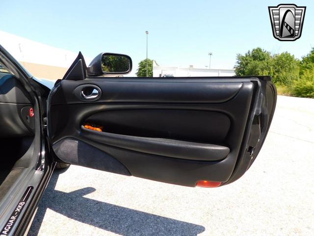 Photo of 1998 Black Jaguar XK8