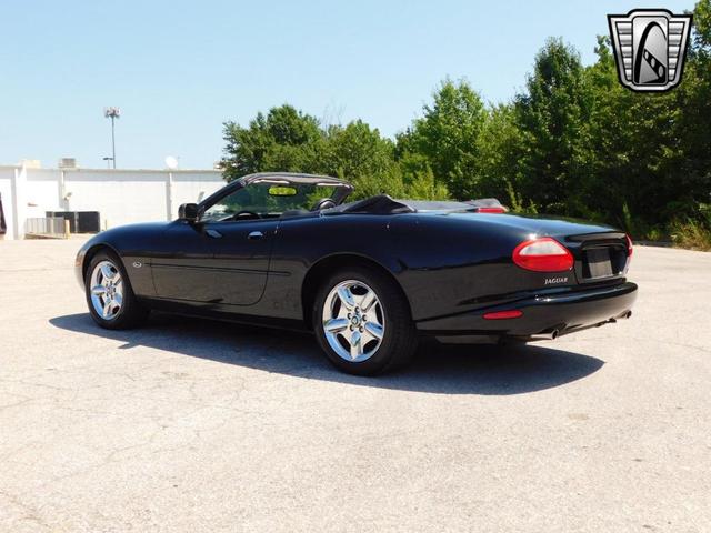 Photo of 1998 Black Jaguar XK8