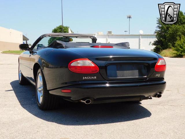 Photo of 1998 Black Jaguar XK8