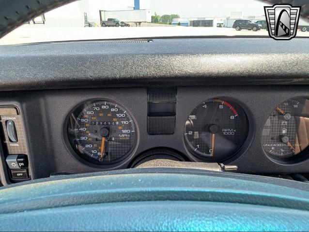 Photo of 1992 Green Pontiac Firebird