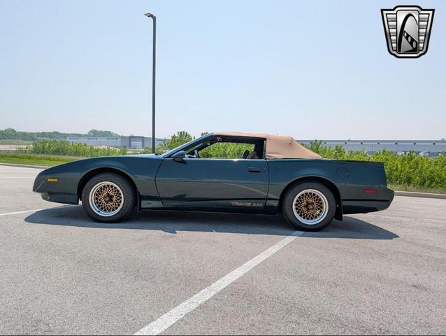 Photo of 1992 Green Pontiac Firebird