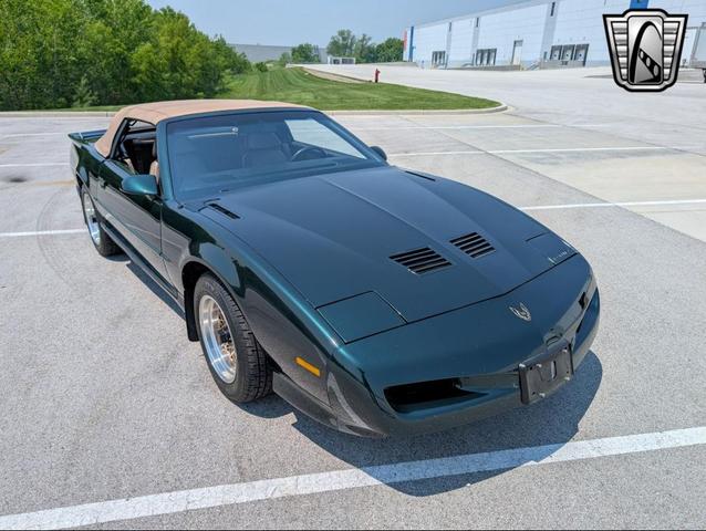 Photo of 1992 Green Pontiac Firebird