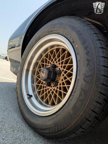 Photo of 1992 Green Pontiac Firebird