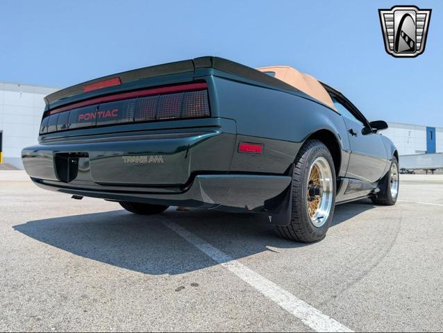 Photo of 1992 Green Pontiac Firebird