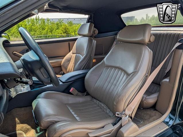 Photo of 1992 Green Pontiac Firebird