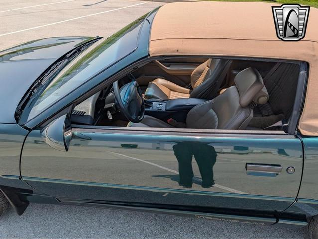 Photo of 1992 Green Pontiac Firebird