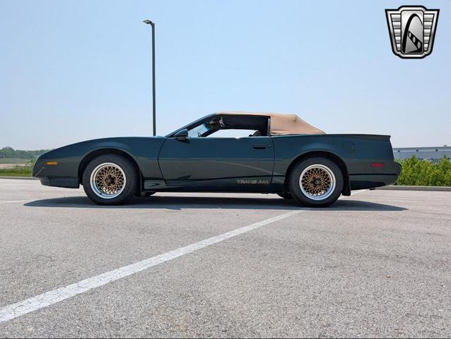 Photo of 1992 Green Pontiac Firebird