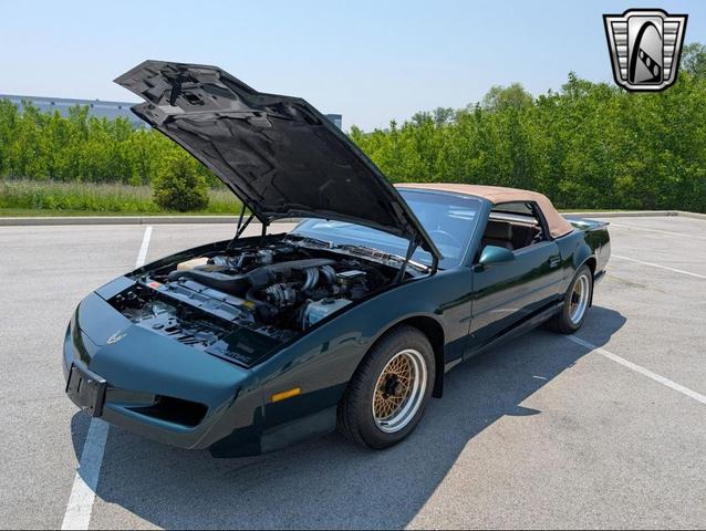 Photo of 1992 Green Pontiac Firebird